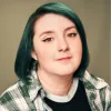 Headshot of Hannah Hebblethwaite, voiceover artist - Friendly youthful Scottish female voice actor with a warm
