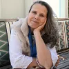 Headshot of Suzanne, voiceover artist - Suzanne Is French-Belgian